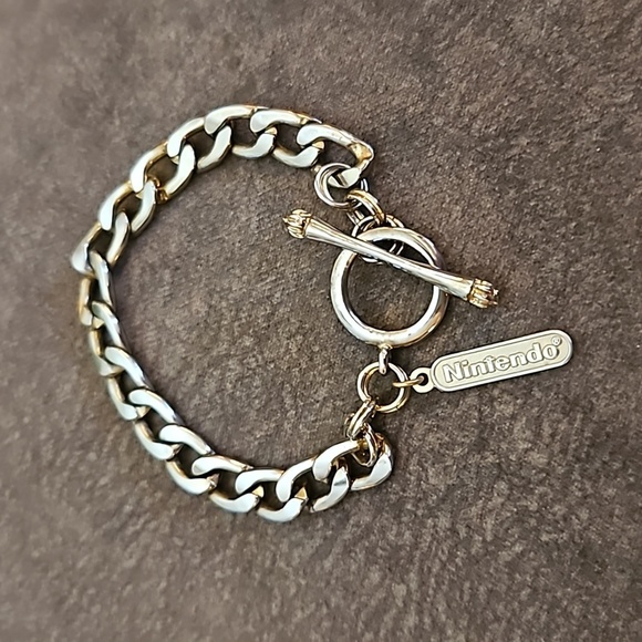 VTG NINTENDO 1990s Chunky Chain Toggle Unisex Bracelet - Picture 2 of 4